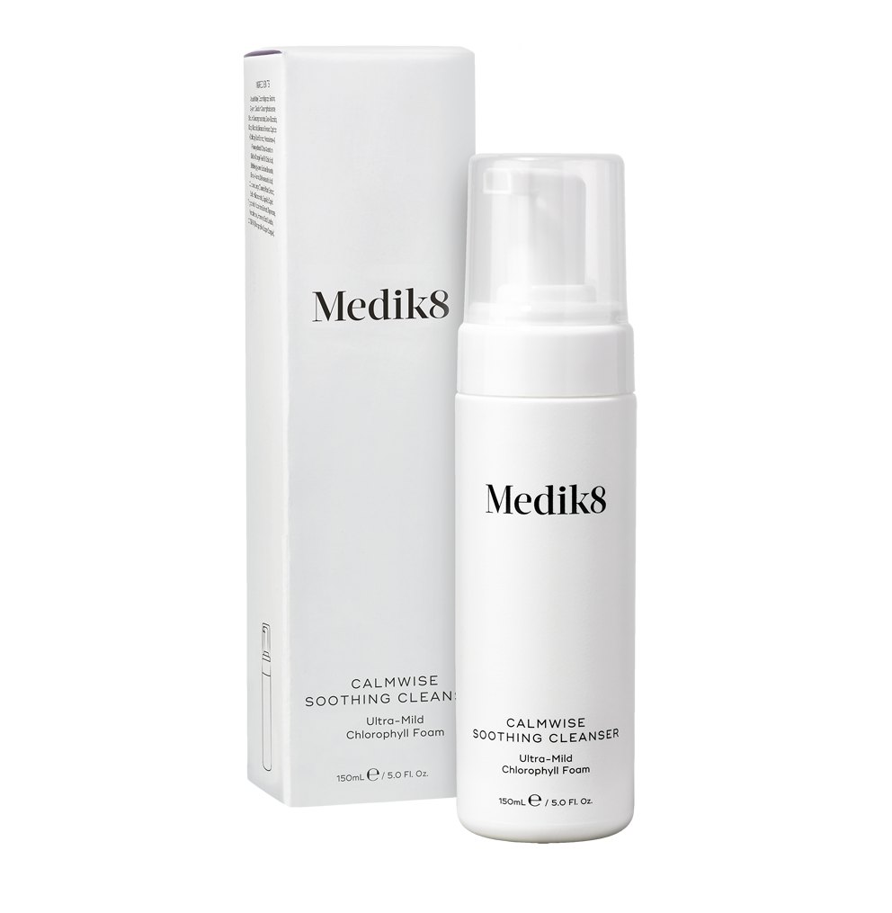 Medik8 Calmwise Soothing Cleanser – attīrīšanas līdzeklis